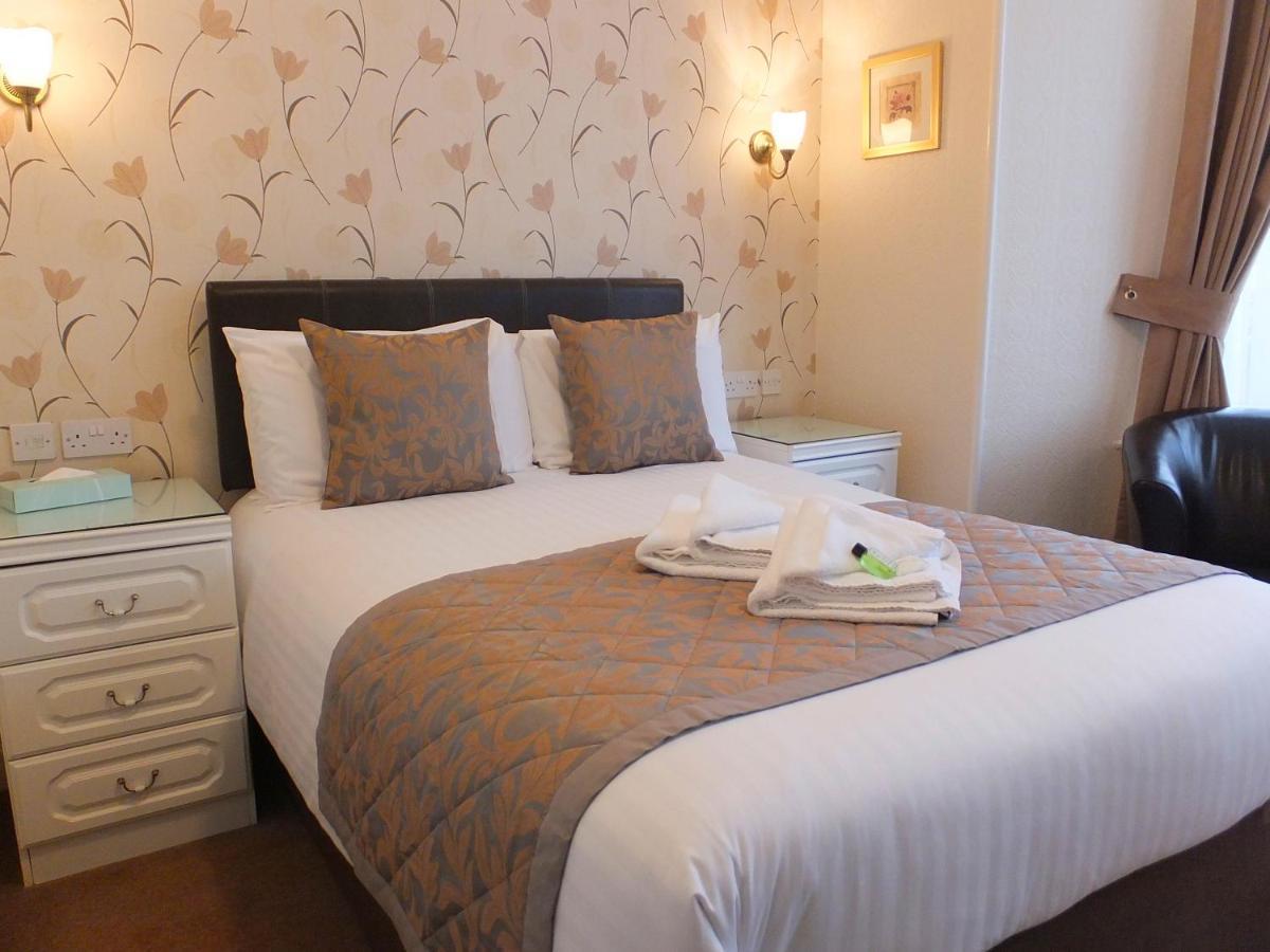 Holmlea Guest House Exclusively For Adults วินเดอร์เมียร์ ห้อง รูปภาพ
